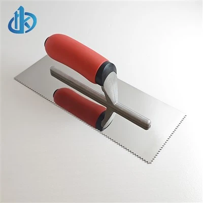 Malá v záreze Trowel